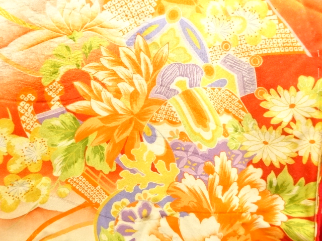 アンティーク 紋錦紗牡丹に宝尽くし模様着物